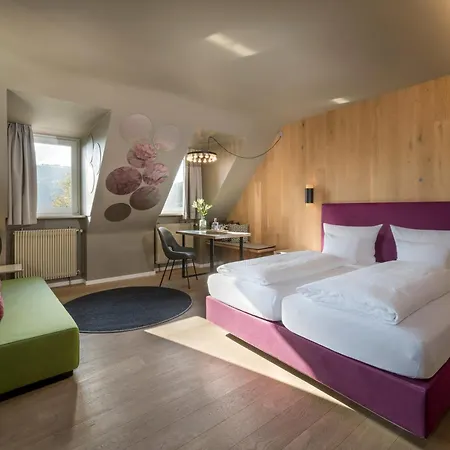 Weisses Ross Hotel 4*