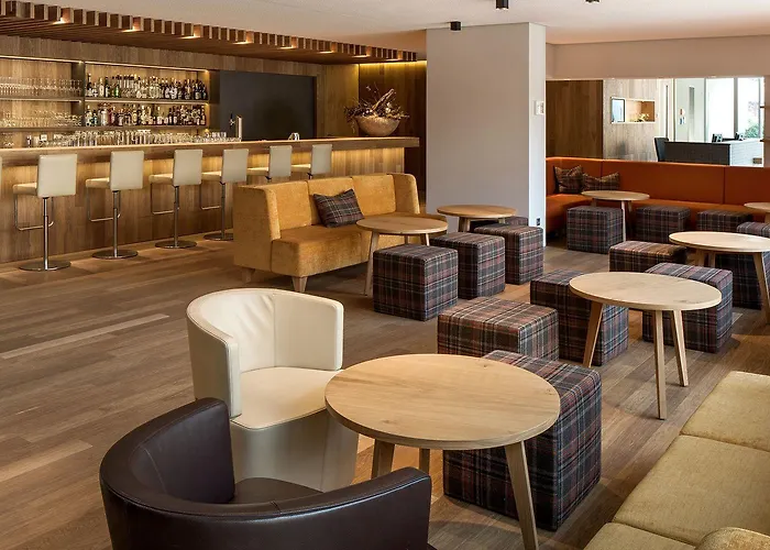 Weisses Ross Otel 4*